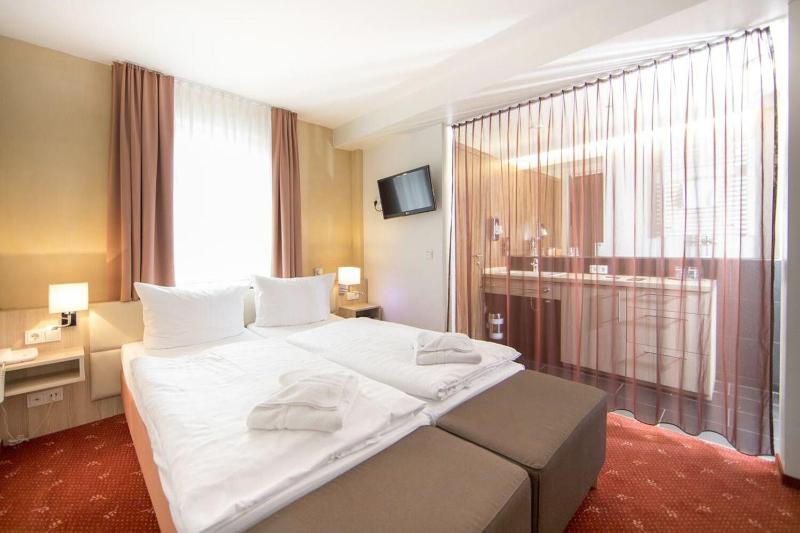 Hotel Saxenhof der Rhöner Botschaft image