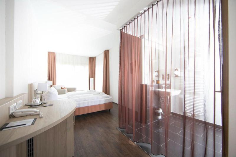 Hotel Saxenhof der Rhöner Botschaft image