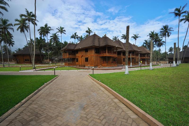 Maaha Beach Resort — general view