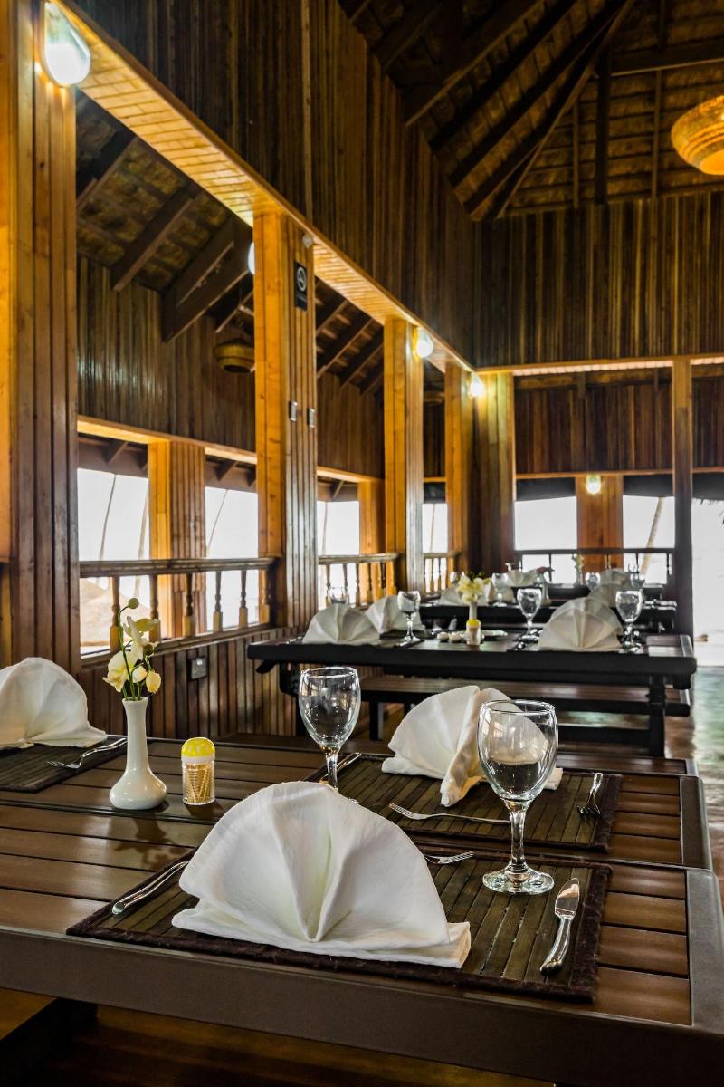 Maaha Beach Resort