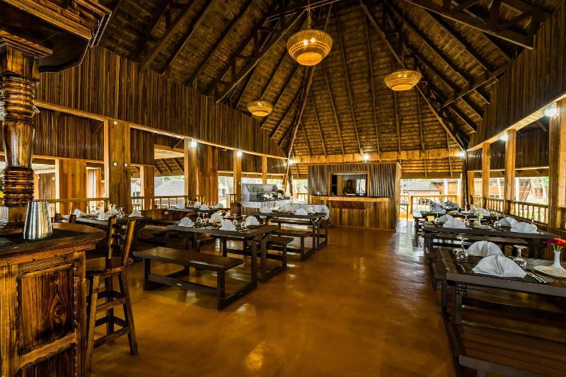 Maaha Beach Resort