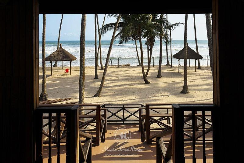 Maaha Beach Resort