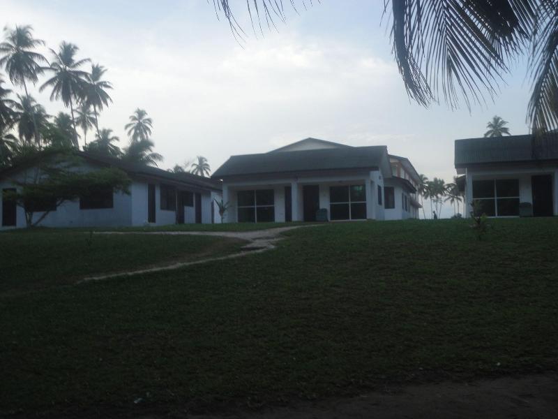 Tenack Beach Resort & Hotel — exterior view