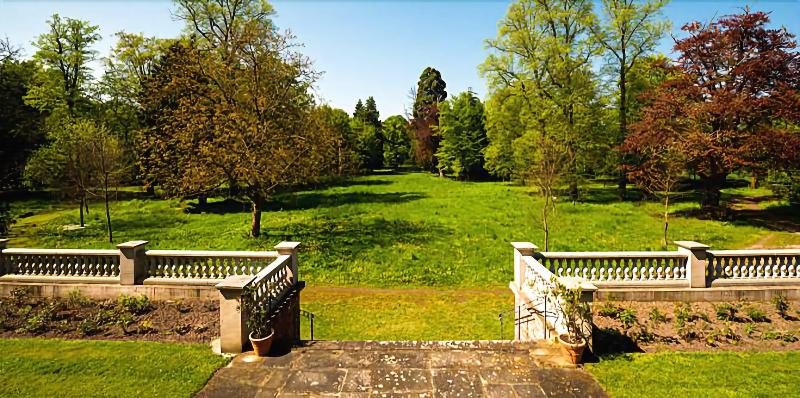 Schlosshotel Rühstädt GARNI image