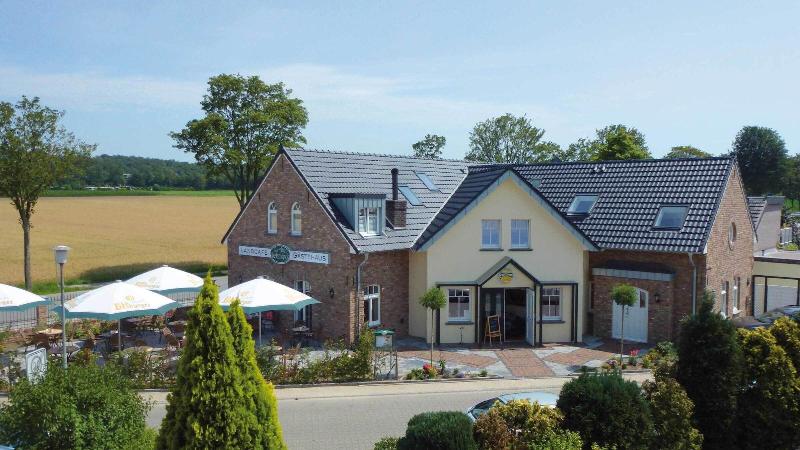 Zur Alten Schmiede image