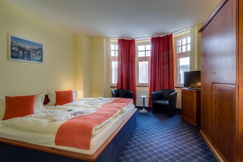 Hotel Deutsches Haus image