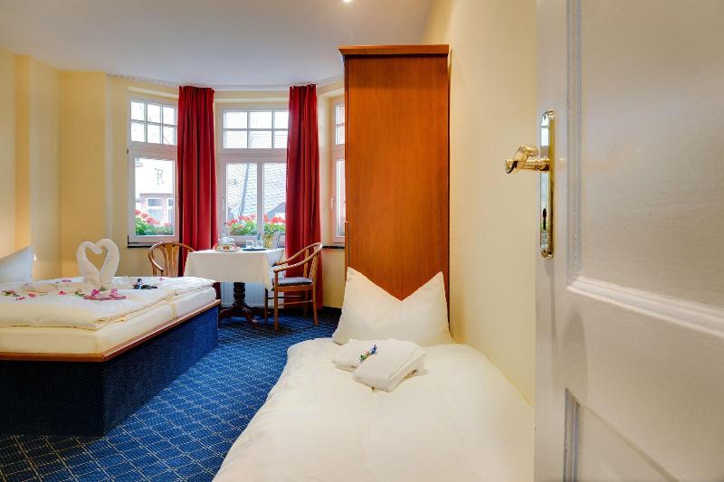 Hotel Deutsches Haus image
