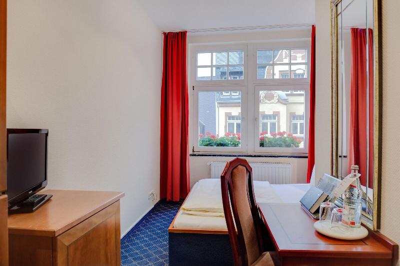 Hotel Deutsches Haus image