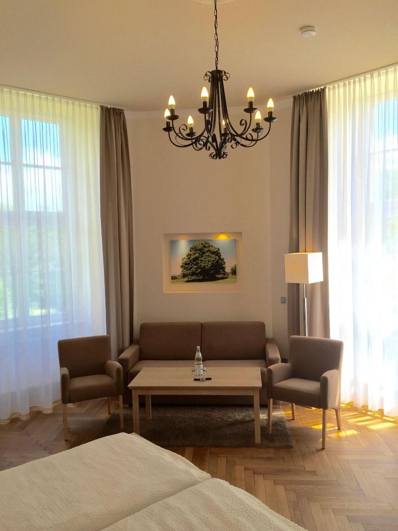Jagdschloss Walkenried - Hotel Residenz Rose image