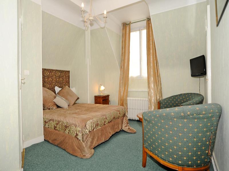 Hôtel la Tour image