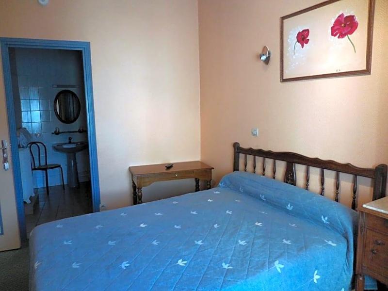Hotel De La Gare image