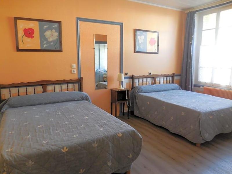 Hotel De La Gare image