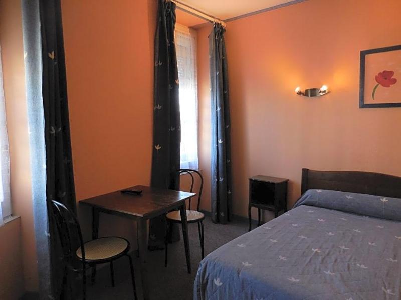 Hotel De La Gare image
