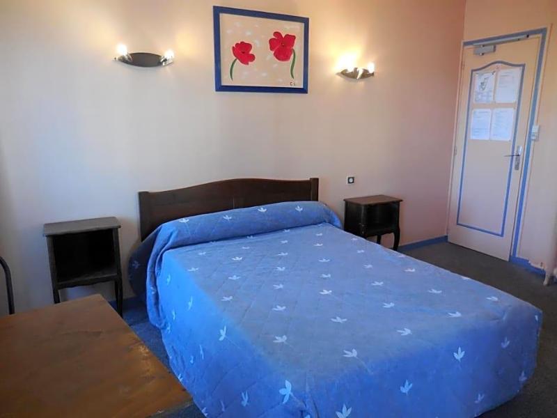 Hotel De La Gare image