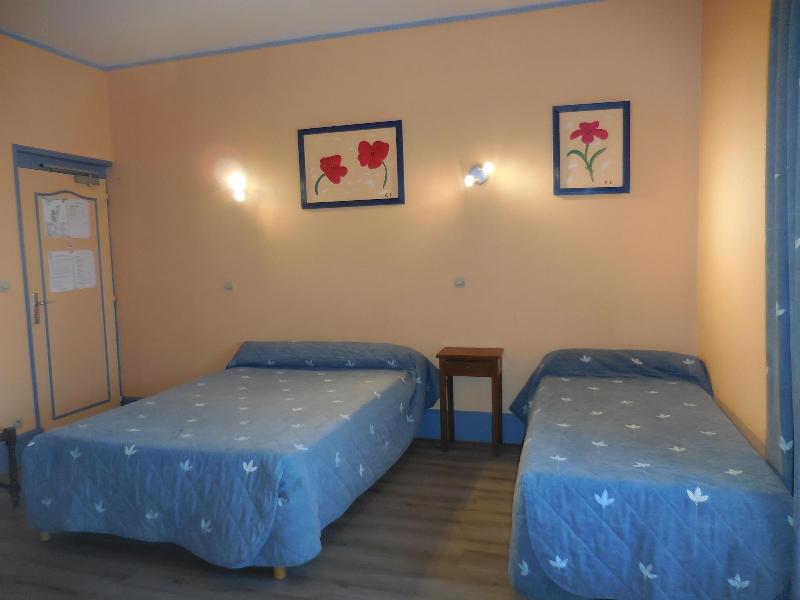 Hotel De La Gare image