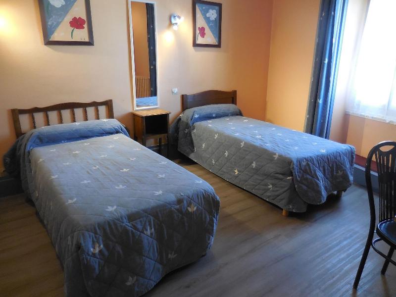 Hotel De La Gare image
