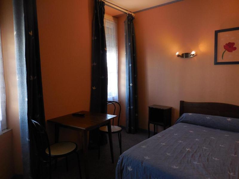 Hotel De La Gare image