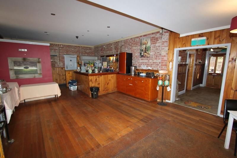 Kaneira Hotel