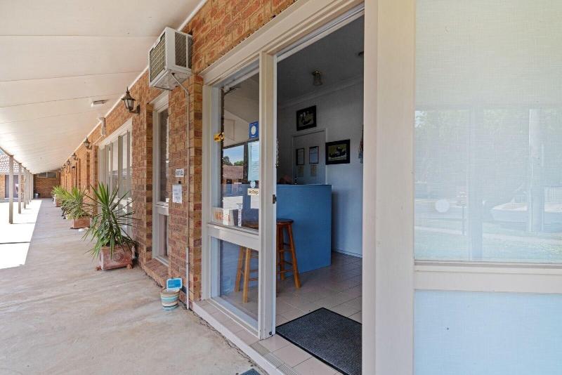 Sugarloaf Motel image