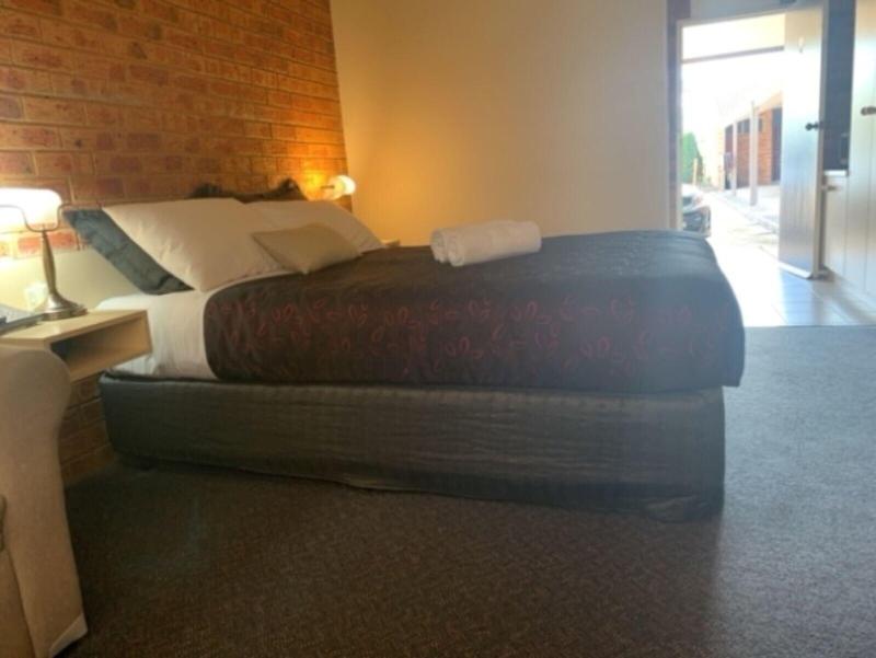 Sugarloaf Motel image
