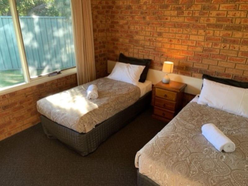 Sugarloaf Motel image