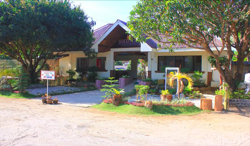 Bakasyunan Resort Zambales image