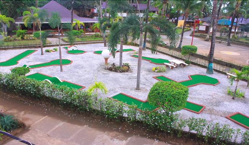 Bakasyunan Resort Zambales image