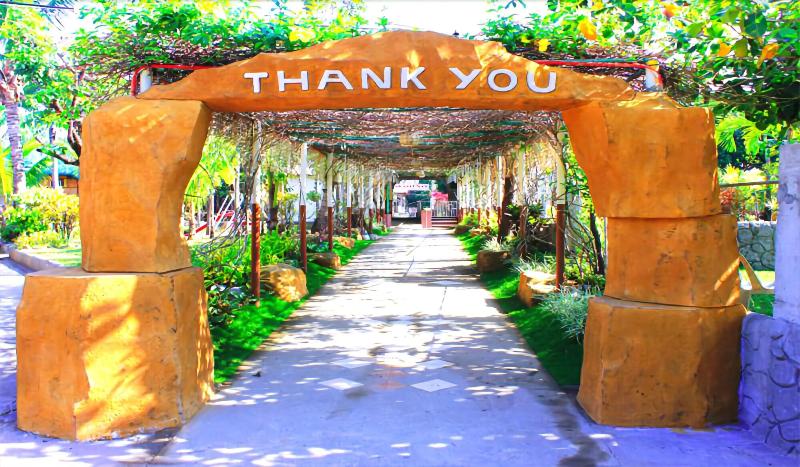 Bakasyunan Resort Zambales image