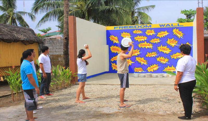 Bakasyunan Resort Zambales image