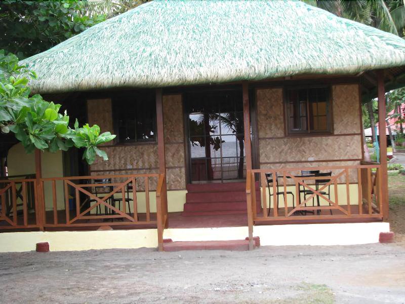 Bakasyunan Resort Zambales image