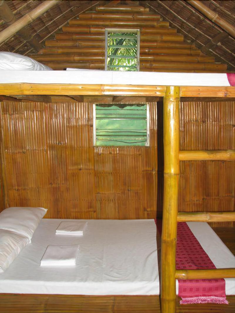 Bakasyunan Resort Zambales image