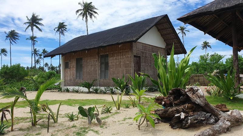 Footprints Beach Resort image
