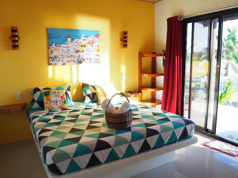 Footprints Beach Resort image