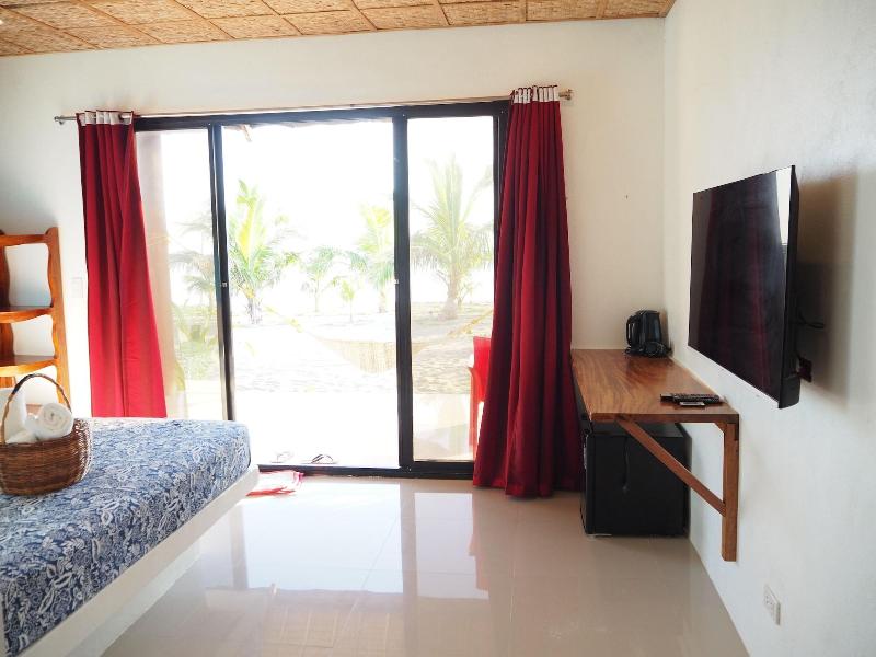 Footprints Beach Resort image