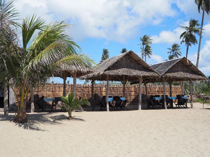 Footprints Beach Resort image