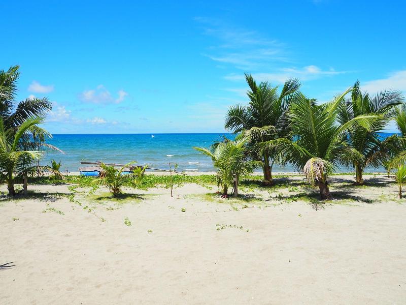 Footprints Beach Resort image