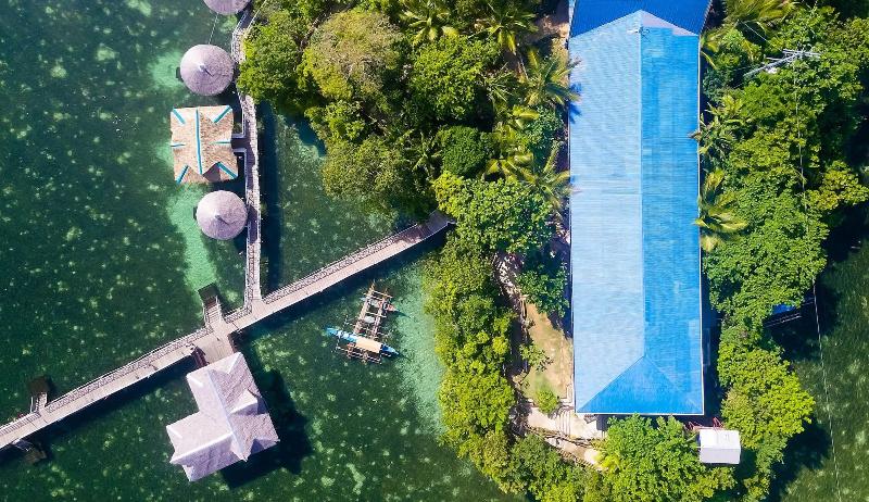 Rock Island Resort image