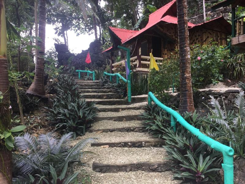 Turtle Cove Island Resort image