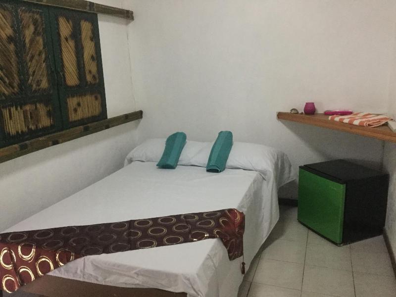 Turtle Cove Island Resort image