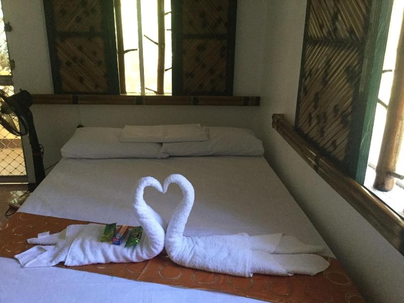 Turtle Cove Island Resort image