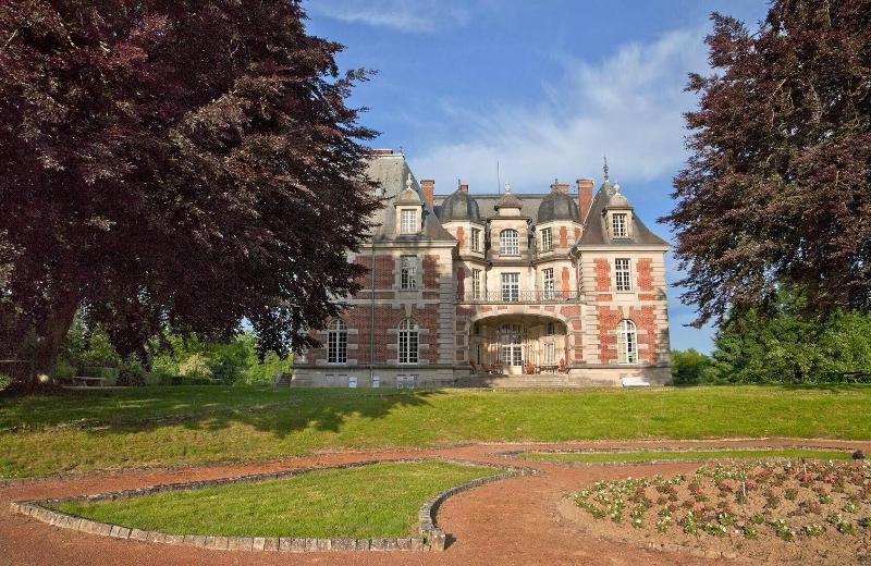 Château de Joyeux - Gîtes image