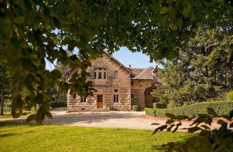 Château de Joyeux - Gîtes image