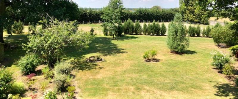 Domaine Des Trois Chênes image