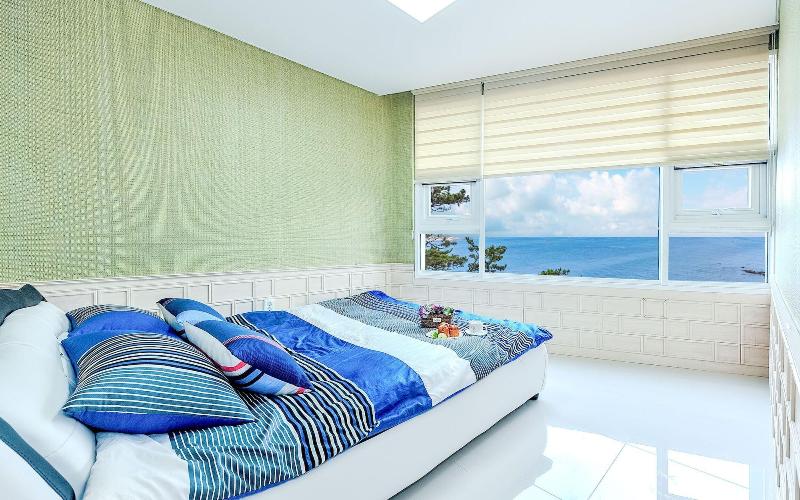 Pohang Pinewave Sea & Spa Pension image