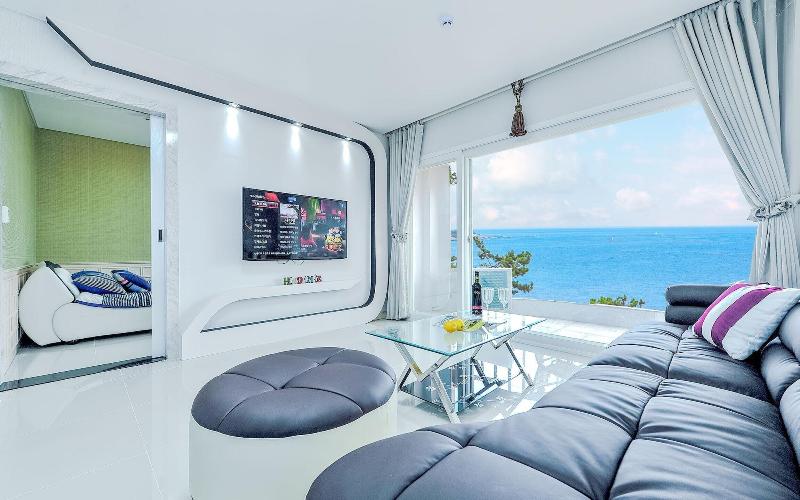 Pohang Pinewave Sea & Spa Pension image