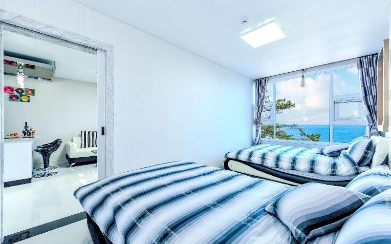 Pohang Pinewave Sea & Spa Pension image