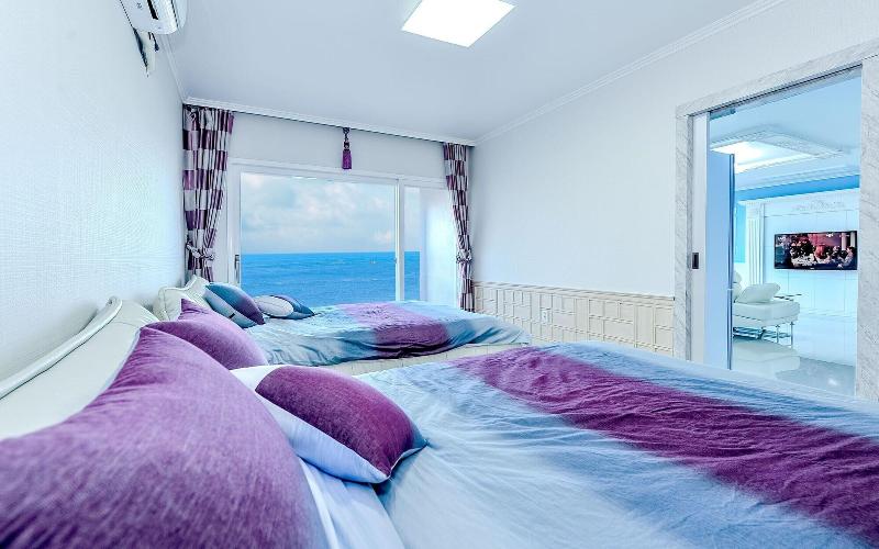 Pohang Pinewave Sea & Spa Pension image