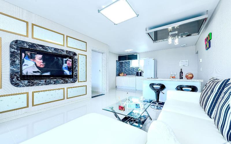 Pohang Pinewave Sea & Spa Pension image