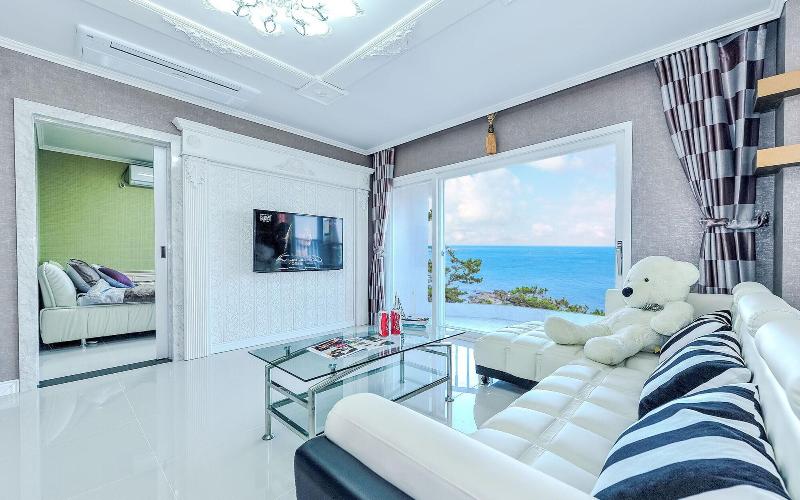 Pohang Pinewave Sea & Spa Pension image
