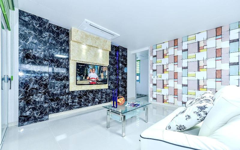 Pohang Pinewave Sea & Spa Pension image